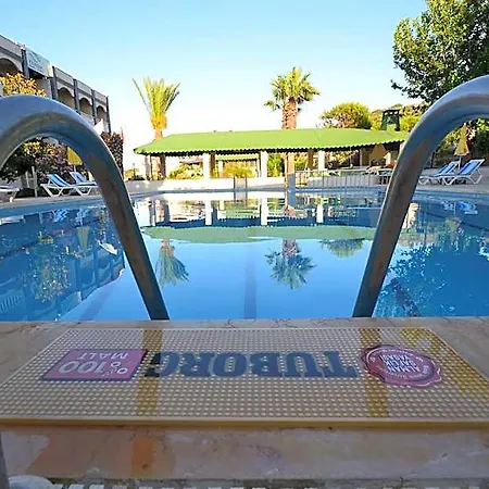 Cunda Basel فندق 5*